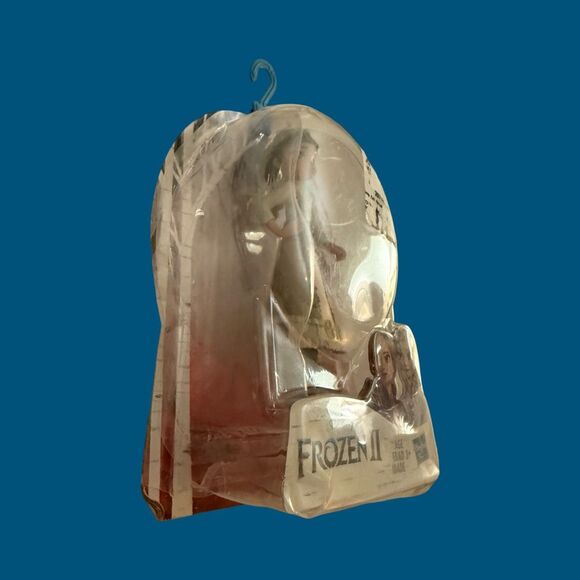 NIP Disney Frozen 2 Honeymaren Figure Hasbro Damaged Package Figure Excellent A1 - Picture 5 of 8